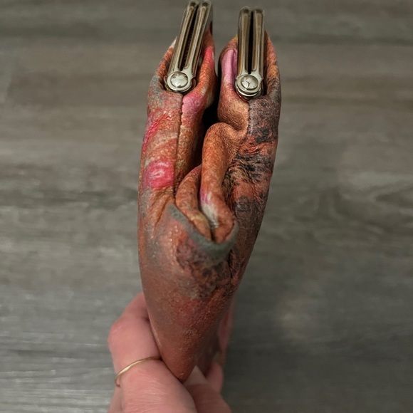 HOBO Lauren Clutch Wallet Floral Leather - Picture 7 of 8